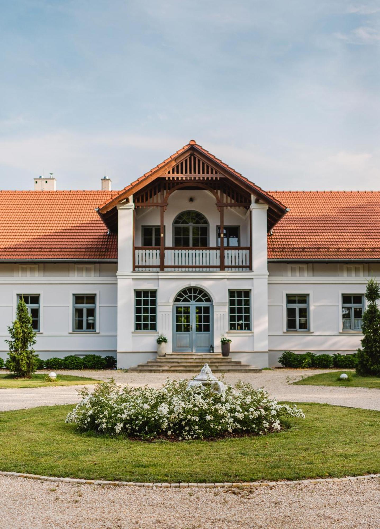 Willa Bizorenda Malogoszcz Exteriör bild