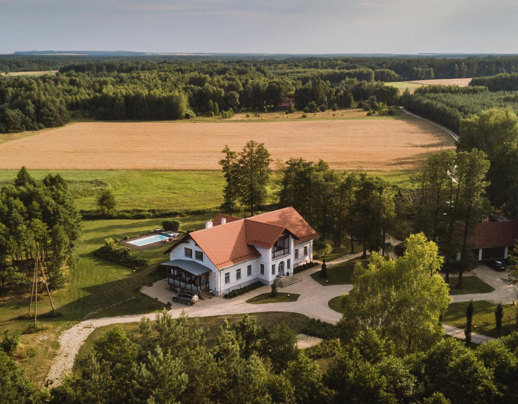 Willa Bizorenda Malogoszcz Exteriör bild